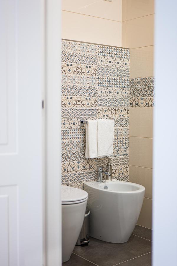 A Due Passi - Guest House Santo Stefano di Camastra Esterno foto